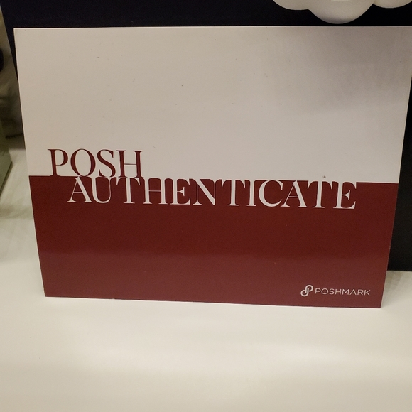 CHANEL Fur Purse - Picture 10 of 11